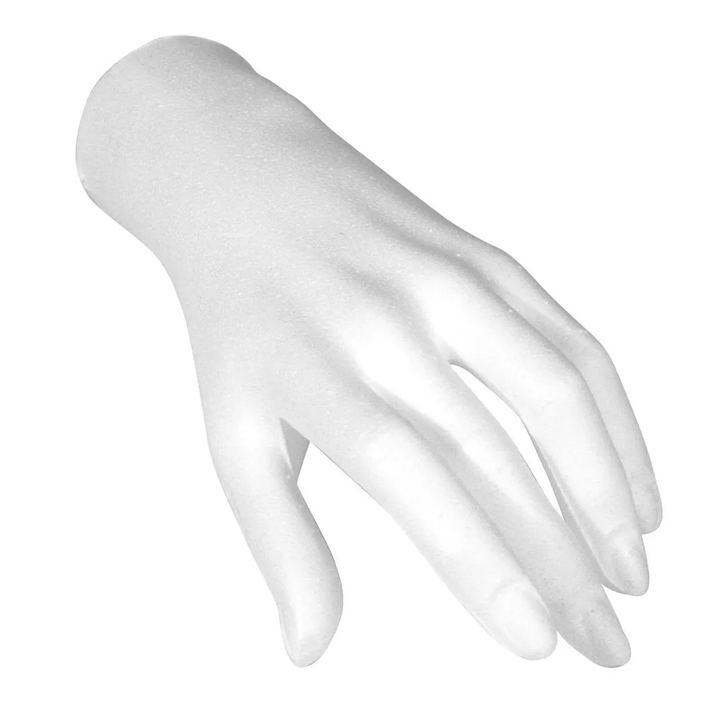 Main de femme en...